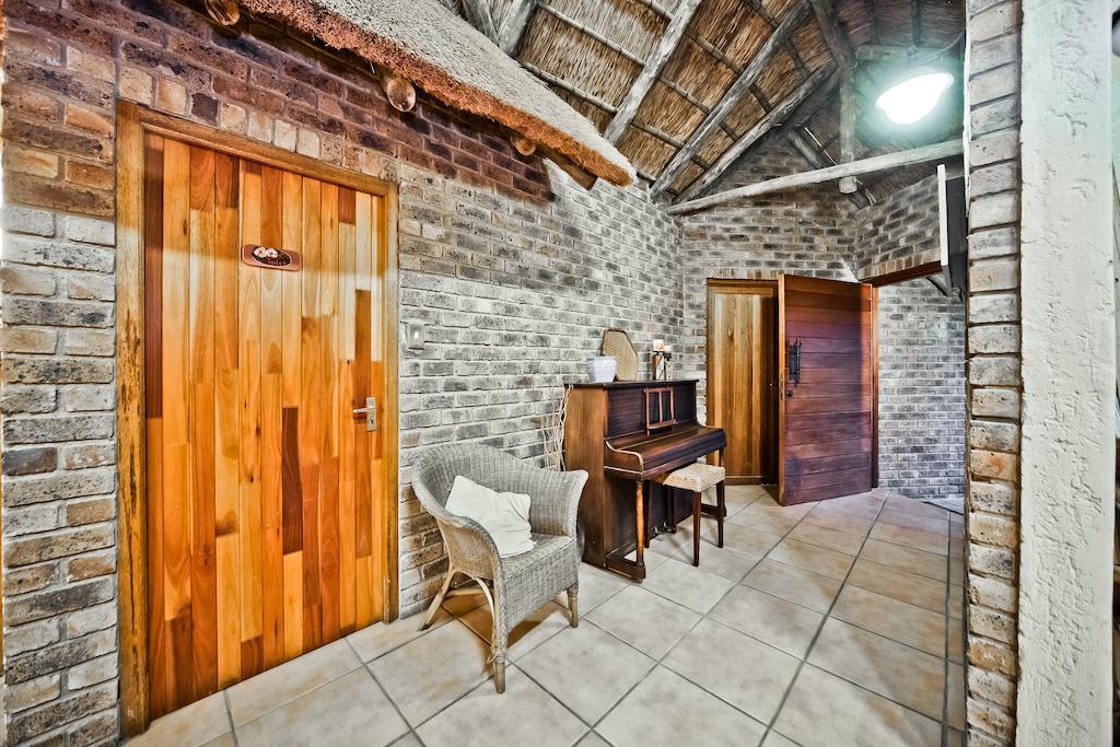 50 On Shepherd Boutique Guest House Sandton Exterior foto