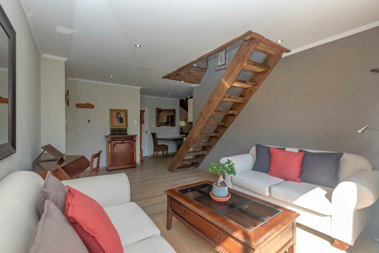 50 On Shepherd Boutique Guest House Sandton Exterior foto